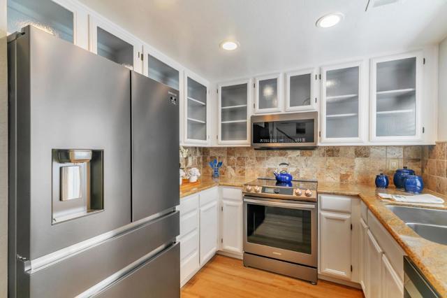2712 Buena View Court, San Jose CA: https://media.crmls.org/mediaz/189ccff0-2fca-4af5-af55-f579bf3c5364.jpg