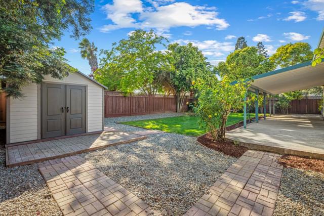 1760 Almond Way, Morgan Hill CA: https://media.crmls.org/mediaz/189d0d39-3c39-4df9-aea7-3432305e3726.jpg