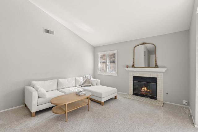 Detail Gallery Image 9 of 33 For 11325 Avenida De Los Lobos Unit D, San Diego,  CA 92127 - 1 Beds | 1 Baths