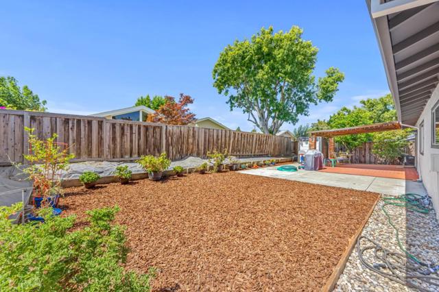 2361 Panoramic Drive, Concord CA: https://media.crmls.org/mediaz/189e3457-c41e-46b4-81a3-a44c2304bb5c.jpg
