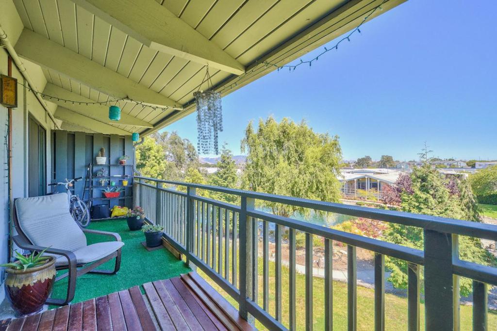 158 Kern Street #11