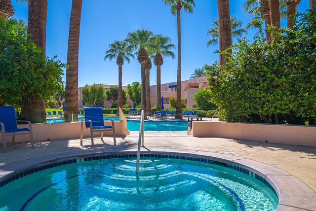 500 E Amado Road, Palm Springs CA: https://media.crmls.org/mediaz/189e97a3-3cd0-453e-adb2-749c3d201e9f.jpg