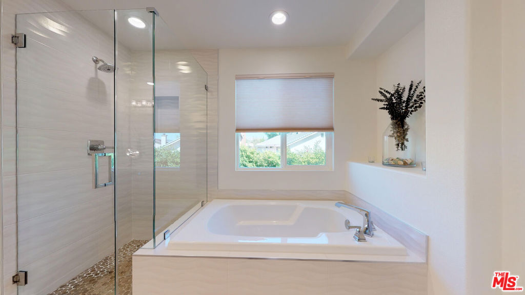 MLS #26862337 image #29
