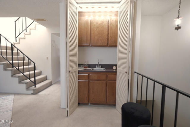 Detail Gallery Image 4 of 23 For 919 W San Marino Ave #D,  Alhambra,  CA 91801 - 3 Beds | 3 Baths