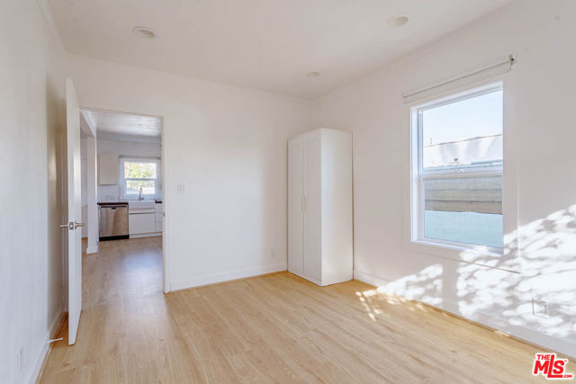 4307 Burns Avenue, Los Angeles CA: https://media.crmls.org/mediaz/18a1e6f8-63c5-4e98-a8f9-712222b9c25a.jpg