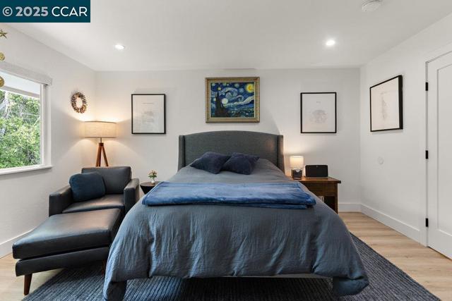 2027 Mohawk Dr, Pleasant Hill CA: https://media.crmls.org/mediaz/18a3253b-688a-4c75-a710-bb45b3f432c6.jpg