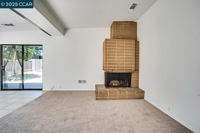 50 chief, Sacramento CA: https://media.crmls.org/mediaz/18a3725b-64a1-4949-8714-f9933cdf74a8.jpg