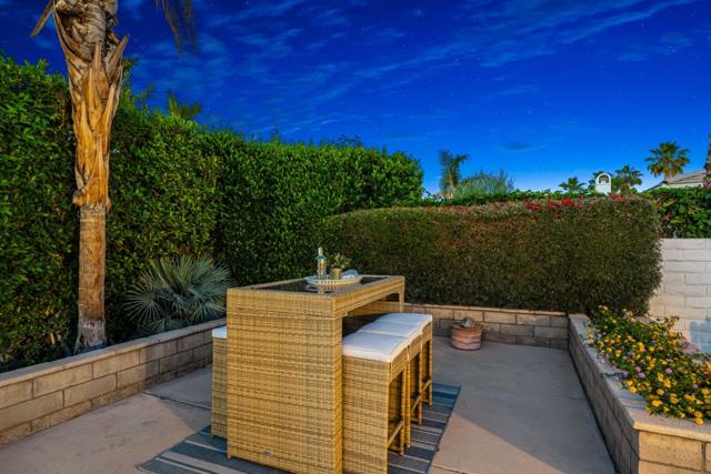 76936 Comanche Lane, Indian Wells CA: https://media.crmls.org/mediaz/18a3ab68-e645-4233-9d49-632fad840a8c.jpg