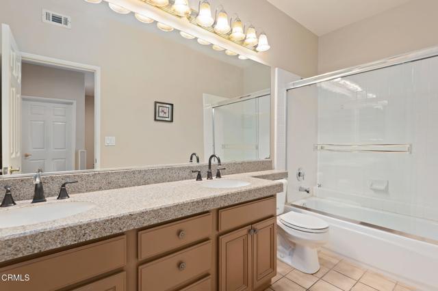 Detail Gallery Image 21 of 29 For 214 Camino Toluca, Camarillo,  CA 93010 - 3 Beds | 2/1 Baths