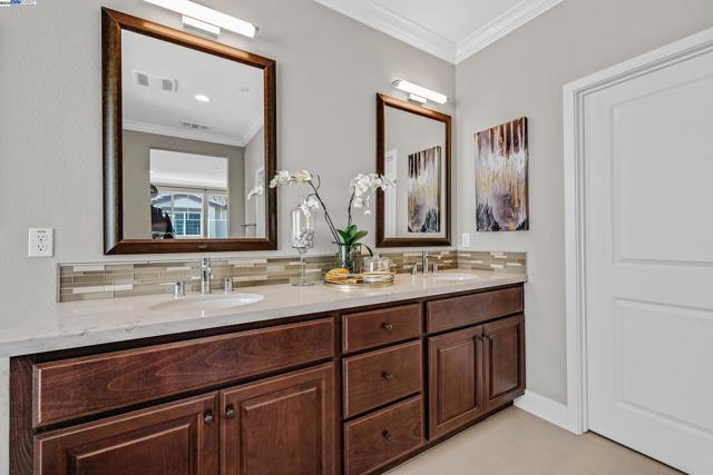 883 Barney Com, Livermore CA: https://media.crmls.org/mediaz/18a3f0b4-d165-46b2-981c-8e3602e8c897.jpg