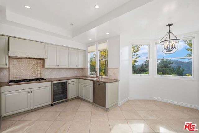 Drew Fenton | 2042 Palisades Drive Pacific Palisades CA | MLS: 7496433 Drew Fenton | 2042 Palisades Drive Pacific Palisades CA | MLS: 7496433