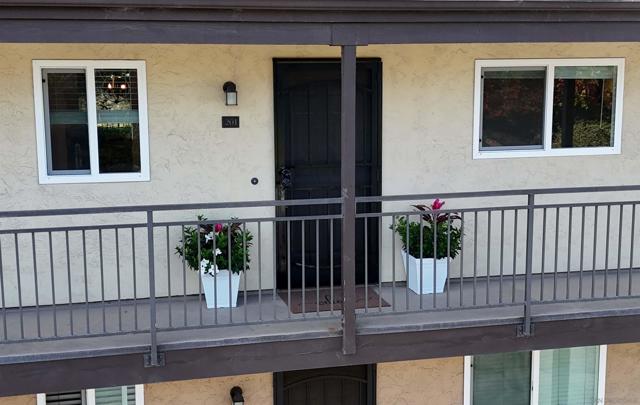 800 Encinitas Blvd, Encinitas CA: https://media.crmls.org/mediaz/18a5a1c9-186f-459c-bd47-f8b59c5bebf2.jpg