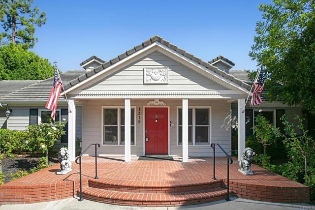 Detail Gallery Image 3 of 47 For 1315 Hidden Plateau, El Cajon,  CA 92019 - 5 Beds | 3/1 Baths