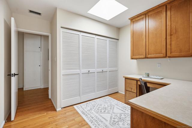 540 Country Club Lane, Coronado CA: https://media.crmls.org/mediaz/18a67f40-ca98-4870-8e01-6b9e5a47900c.jpg