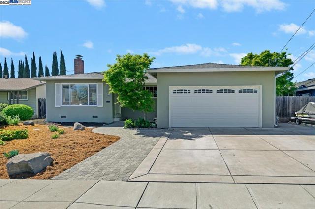 3947 Pestana Way, Livermore CA: https://media.crmls.org/mediaz/18a75d92-ea47-4c7d-9eba-fb3e1d303802.jpg