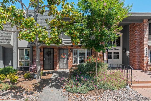 8150 Lemon Ave, La Mesa CA: https://media.crmls.org/mediaz/18a7c7d0-5468-45c1-a451-daf1af27ee91.jpg