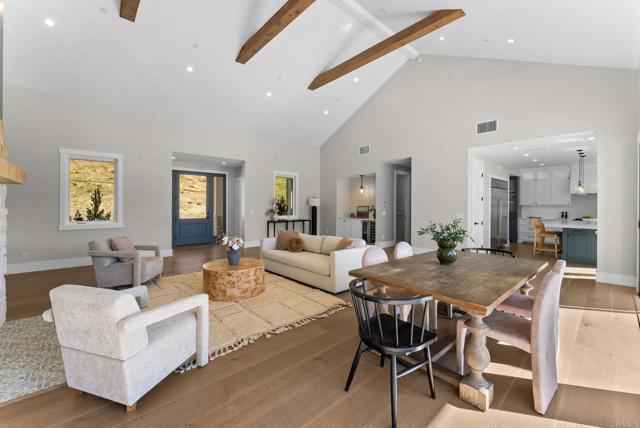 Detail Gallery Image 7 of 56 For 2747 via Del Robles, Fallbrook,  CA 92028 - 3 Beds | 3 Baths