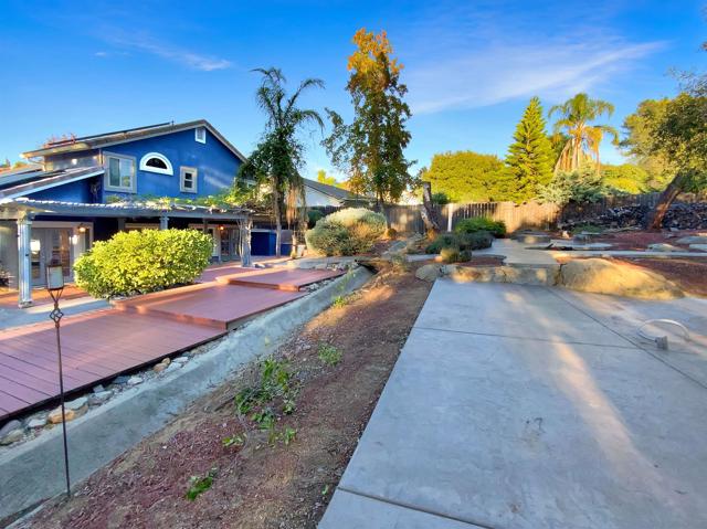 23459 Barona Mesa Rd, Ramona CA: https://media.crmls.org/mediaz/18a8b7ae-5159-4aef-a7c6-80586424653f.jpg