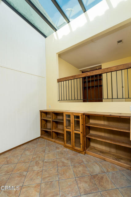 Detail Gallery Image 13 of 46 For 5 Faircliff Ct, Glendale,  CA 91206 - 2 Beds | 2/1 Baths