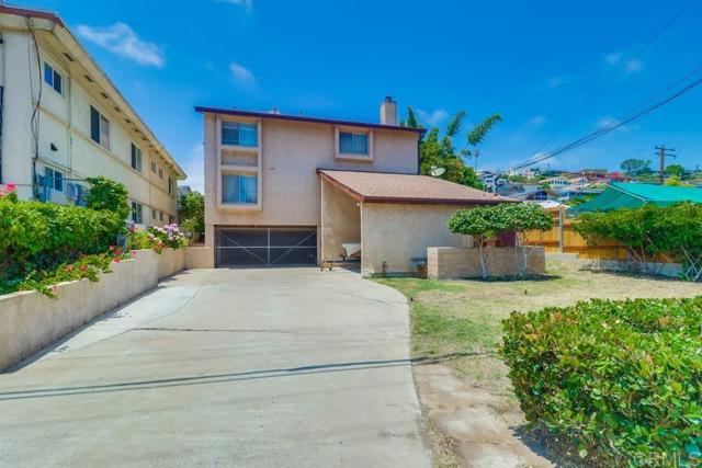 Detail Gallery Image 1 of 37 For 1762 Locust St #4,  San Diego,  CA 92106 - 2 Beds | 2/1 Baths