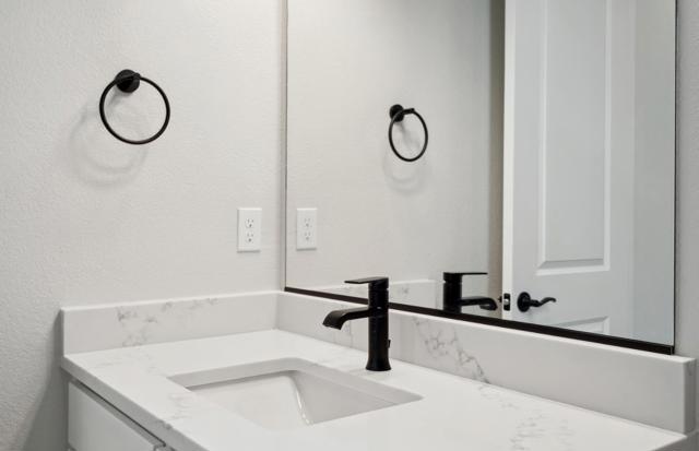 2506 Sage Street, San Mateo CA: https://media.crmls.org/mediaz/18aa3efd-91ab-449d-ace3-8f1100fde224.jpg