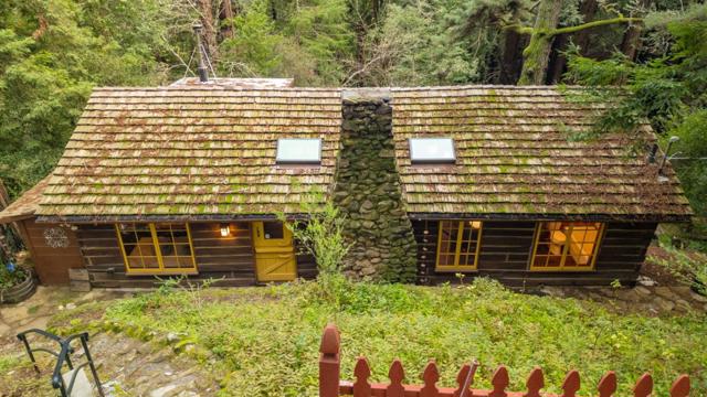 139 Redland Road, Woodside CA: https://media.crmls.org/mediaz/18ab1a62-e946-49eb-b879-2b3678faf2ad.jpg