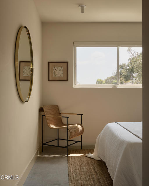 Detail Gallery Image 20 of 38 For 4781 Round Top Dr, Los Angeles,  CA 90065 - 4 Beds | 2 Baths