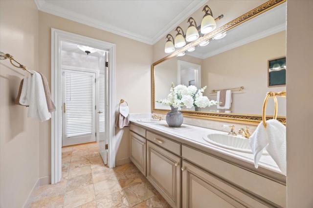 20811 Norada Court, Saratoga CA: https://media.crmls.org/mediaz/18abc8ca-2934-4bbe-bb54-28984f955d31.jpg