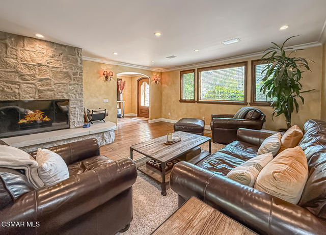 31145 Lobo Vista Road, Agoura Hills CA: https://media.crmls.org/mediaz/18abf9d4-ffdc-4c40-b085-fafa23fdbd4d.jpg