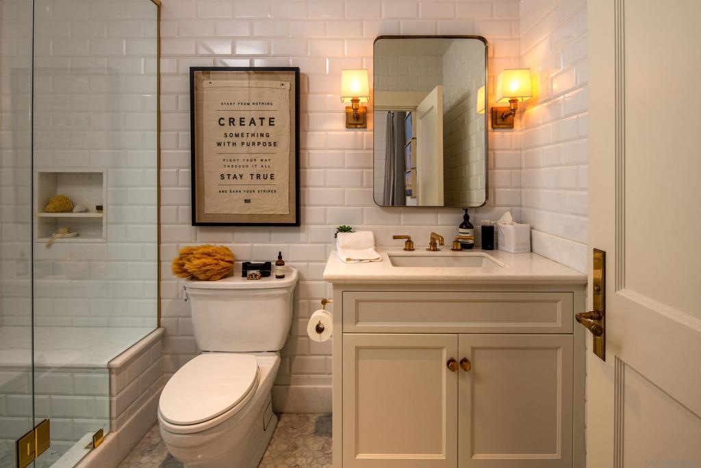 https://media.crmls.org/mediaz/18ac2450-8ba4-45e2-bdcf-da0d83593fc4.jpg?preset=X-Large