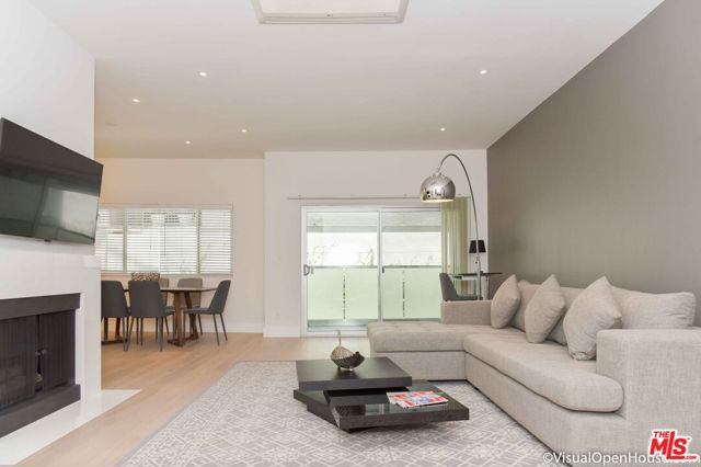 1818 Thayer Avenue, Los Angeles CA: https://media.crmls.org/mediaz/18ac399f-157b-423e-aadb-6afca6971072.jpg