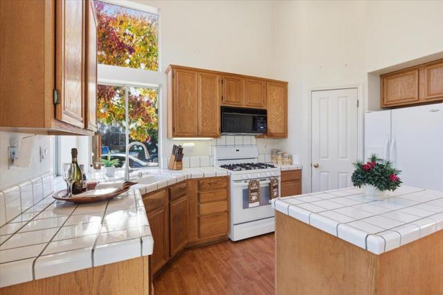29273 Chance Street, Hayward CA: https://media.crmls.org/mediaz/18ade7db-6c4e-4e47-ab9d-f833155f4e3d.jpg
