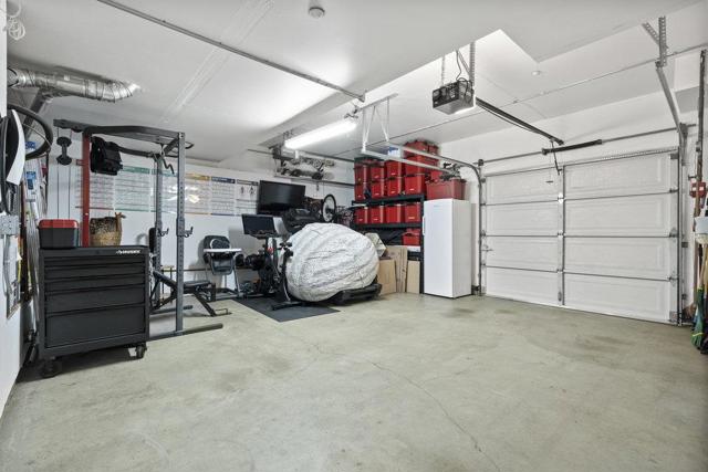 978 Martin Trail, Daly City CA: https://media.crmls.org/mediaz/18ae6743-d214-4c9f-a46d-581bb715e293.jpg