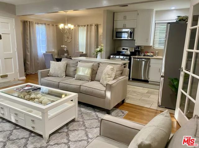 5944 Irvine Avenue, North Hollywood CA: https://media.crmls.org/mediaz/18ae806b-d72b-42d0-adbc-2a63295e0e7f.jpg