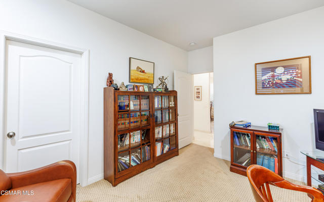 20769 Lugano Way, Porter Ranch CA: https://media.crmls.org/mediaz/18af15b8-b510-4e3d-bef3-ab8cbcf3b9d2.jpg