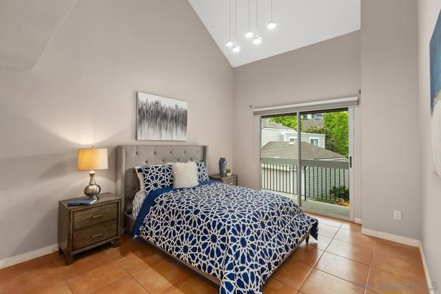 3762 Balboa Terrace Unit B, San Diego CA: https://media.crmls.org/mediaz/18af2665-f329-439d-a394-60ca22418105.jpg