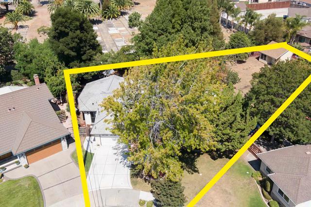 5268 Keeler Ct, Fremont CA: https://media.crmls.org/mediaz/18b09d74-b4fc-4908-9283-307ba479377e.jpg