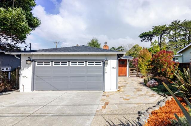 655 George Street, Montara CA: https://media.crmls.org/mediaz/18b15337-1231-4e8d-a7f4-8b2652172076.jpg