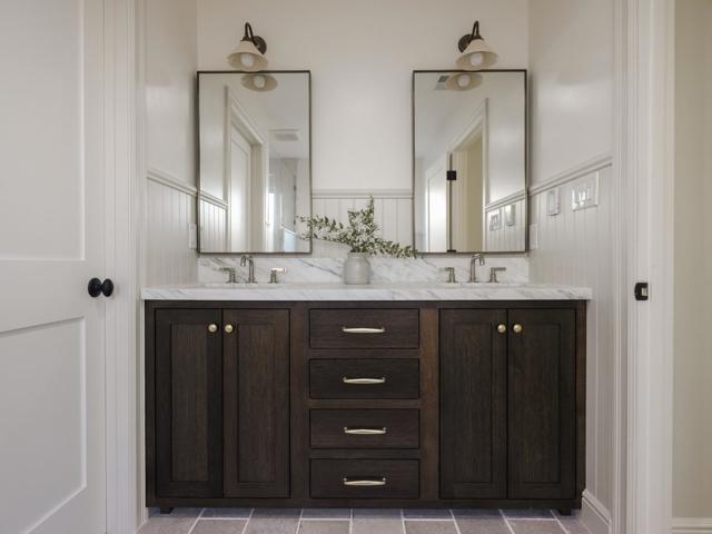 362 Topaz Street, Redwood City CA: https://media.crmls.org/mediaz/18b3b469-9a3d-4942-bb4e-ced6feb2e815.jpg