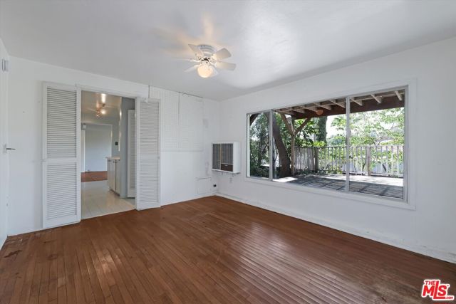 2461 McCready Avenue, Los Angeles CA: https://media.crmls.org/mediaz/18b477c4-ff29-42b3-8ccc-2dfe98446f81.jpg