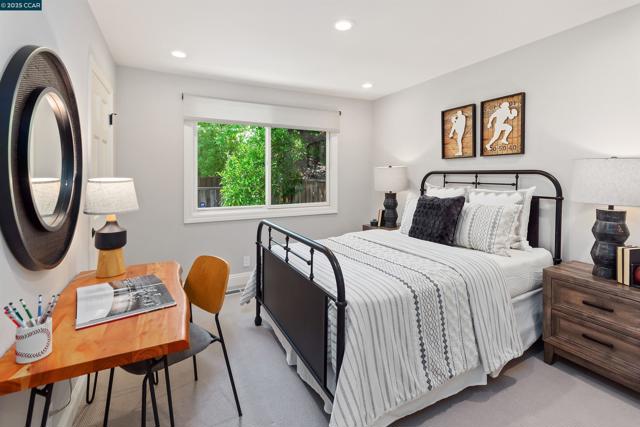 2140 Hidden Oak Dr, Danville CA: https://media.crmls.org/mediaz/18b48225-b5e0-42f3-b0af-80d15c2b892f.jpg