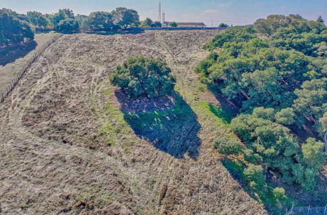 15108 Castroville Boulevard, Castroville CA: https://media.crmls.org/mediaz/18b595c3-ec15-4a4a-b2af-61c98fe8b4eb.jpg