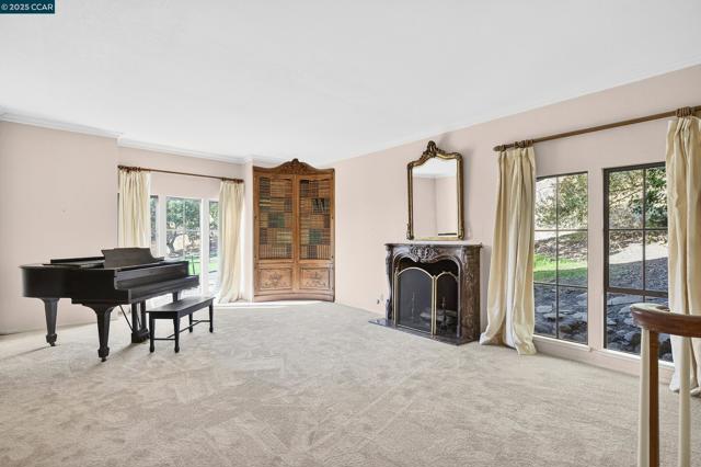 58 Saint Andrews Ln, Alamo CA: https://media.crmls.org/mediaz/18b5ae09-13f8-47ff-973c-3febae1b2833.jpg