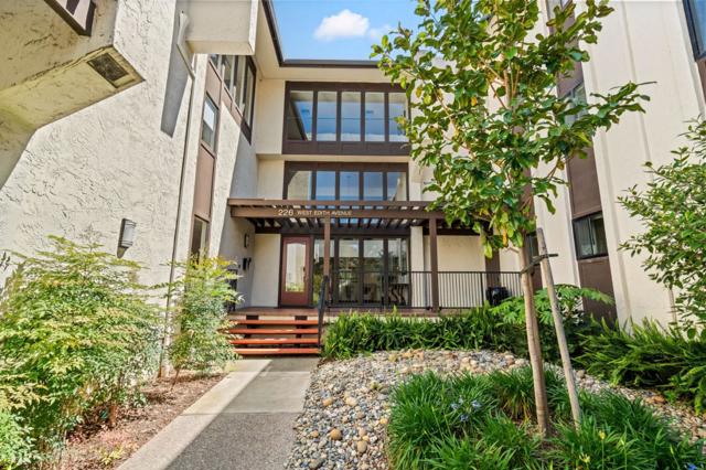 226 W Edith Avenue, Los Altos CA: https://media.crmls.org/mediaz/18b5b71e-8a64-42ed-a421-477483b18ce6.jpg