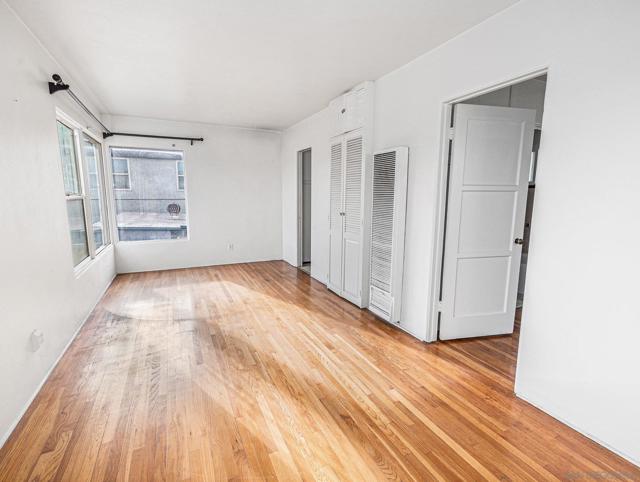 814 816 San Luis Rey Place, San Diego CA: https://media.crmls.org/mediaz/18b63db5-6c8d-493b-aabf-5dee4d4da53c.jpg