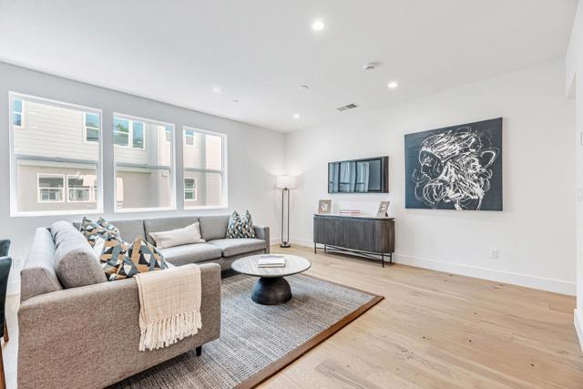 3209 Ivory Terrace, San Ramon CA: https://media.crmls.org/mediaz/18b69ab2-1781-4529-b2c6-f07937fbea04.jpg