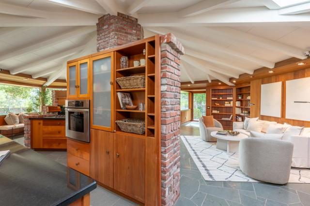 9 STORY ROAD, Carmel Valley CA: https://media.crmls.org/mediaz/18b6c319-271f-437e-89d0-8c1885c2a1ee.jpg