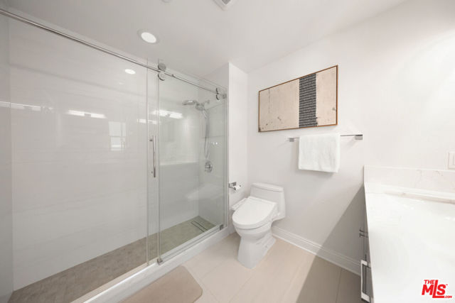 2449 Oswego Street, Pasadena CA: https://media.crmls.org/mediaz/18b6cac4-325d-4312-9dee-cb159751a59a.jpg