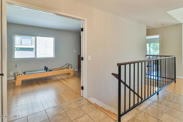 434 Vista Dorado Lane, Oak Park CA: https://media.crmls.org/mediaz/18b7bb86-de5f-46fe-a88e-aa0ff0a1b8b3.jpg