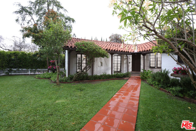 755 N CRESCENT HEIGHTS, Los Angeles CA: https://media.crmls.org/mediaz/18b7eae5-62c7-4d53-afaa-6b4b147461e7.jpg
